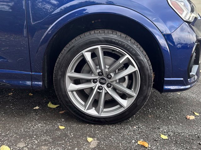 Certified 2024 Audi Q3 2.0T Premium Plus AWD/4WD image 10