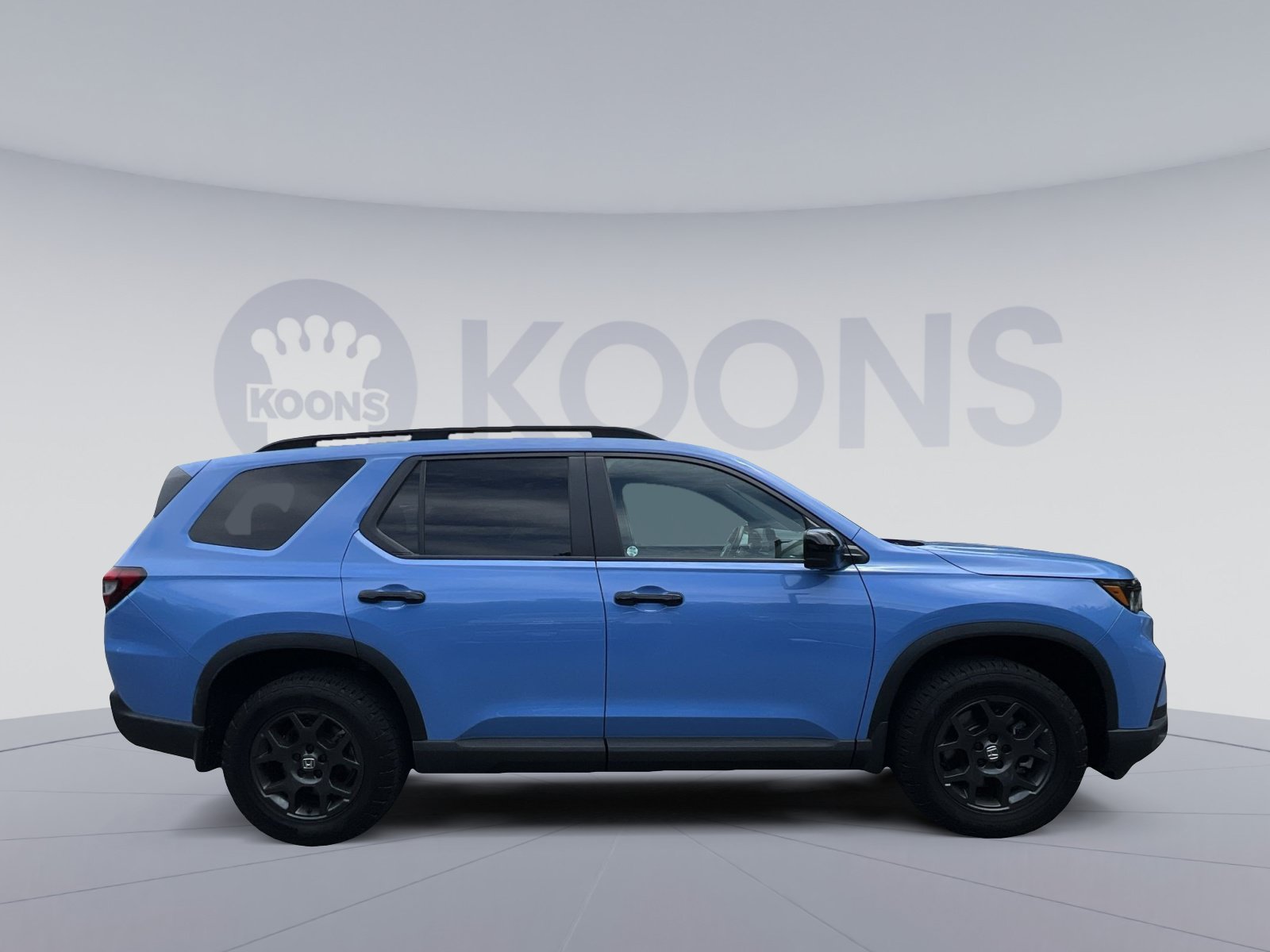 Used 2025 Honda Pilot TrailSport image 8