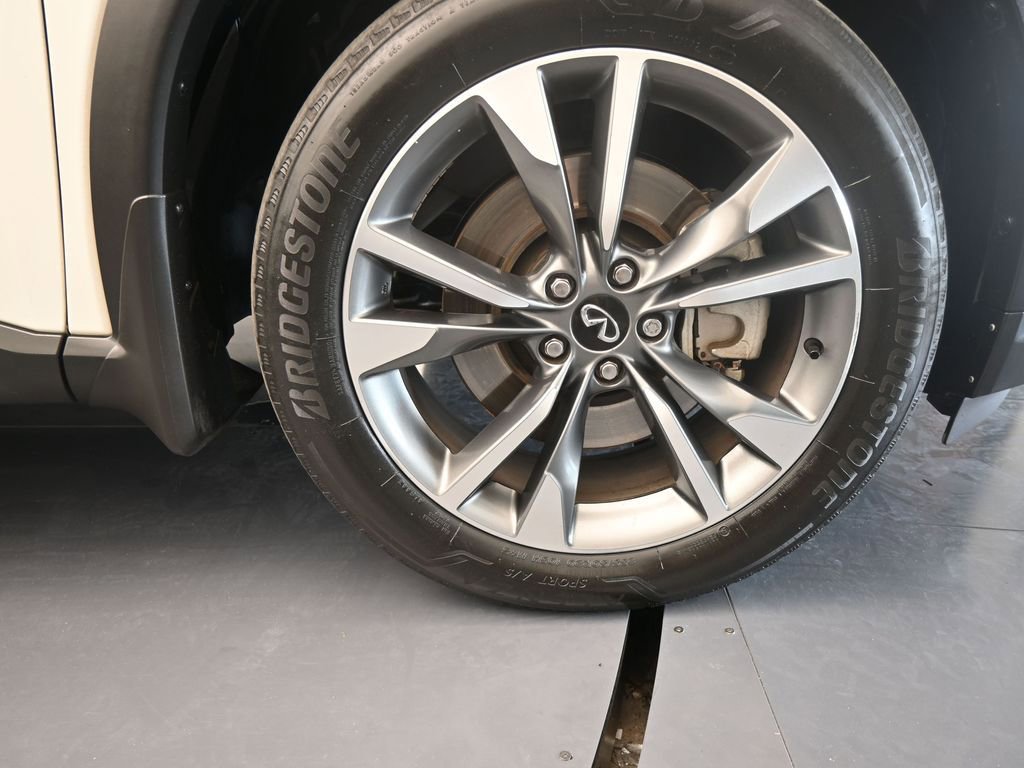 Used 2023 INFINITI QX60 Luxe w/ Performance Audio Package image 45