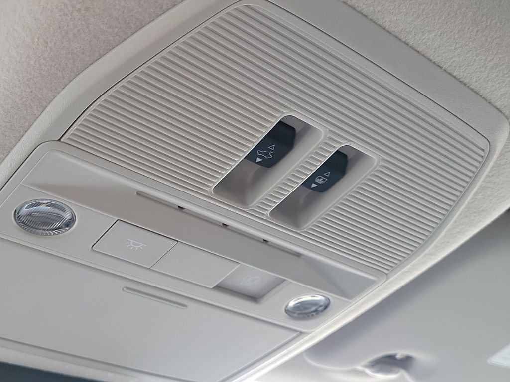 New 2026 Nissan Kicks SV image 31