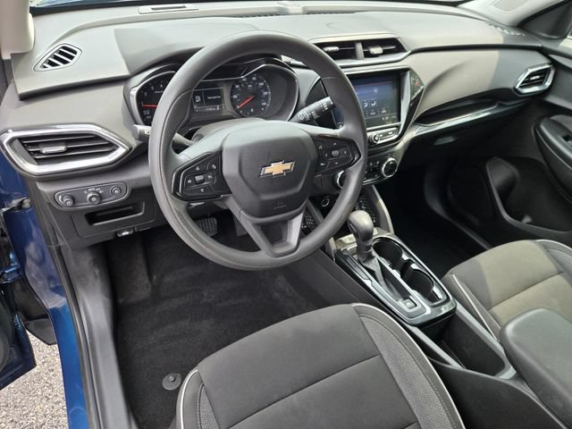 Used 2021 Chevrolet TrailBlazer LT w/ Convenience Package FWD image 11