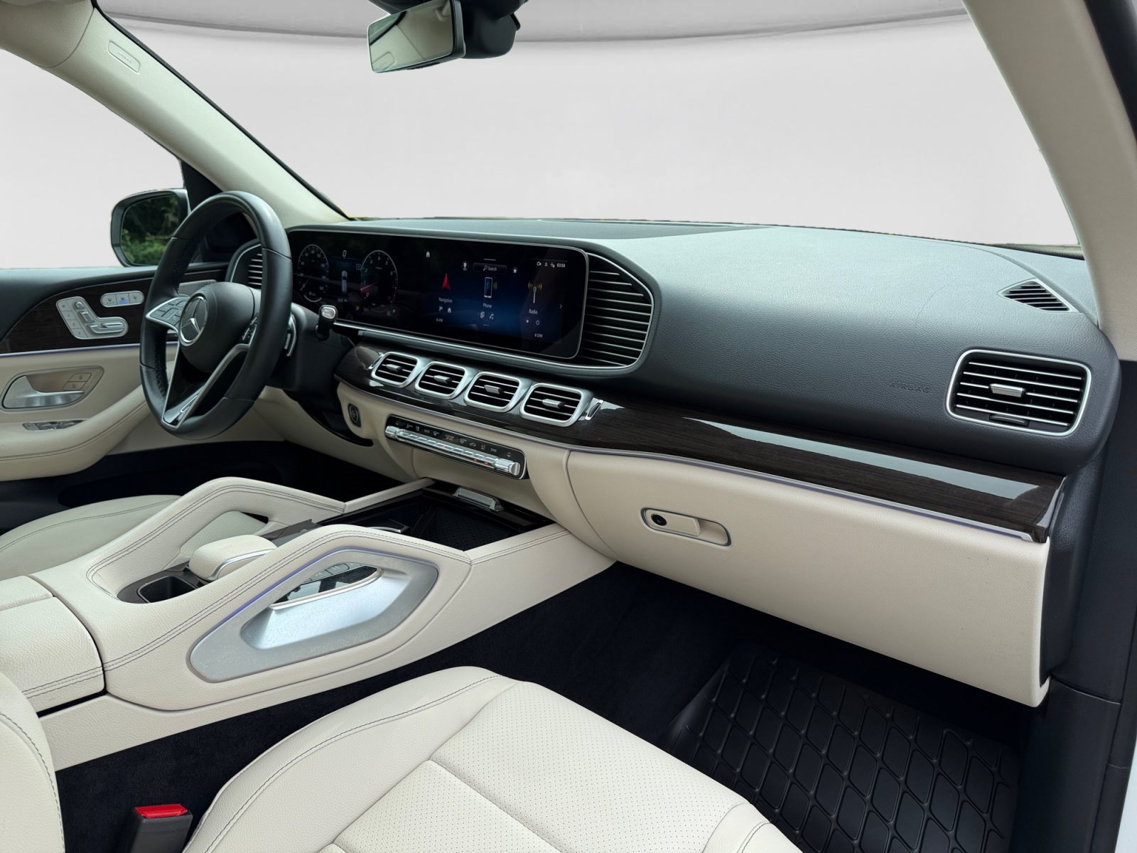 Used 2024 Mercedes-Benz GLE 350 4MATIC image 23