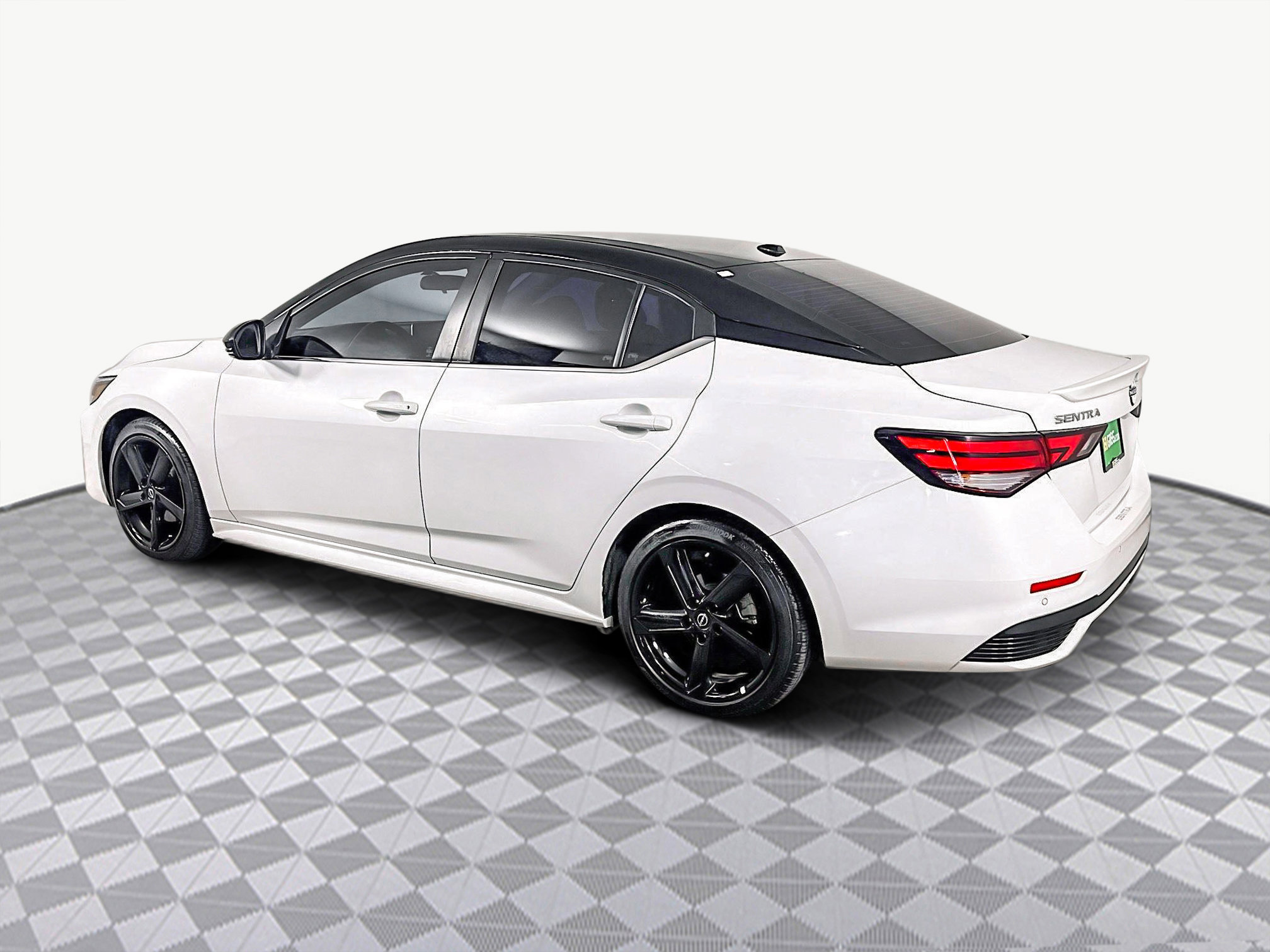 Used 2024 Nissan Sentra SR image 7