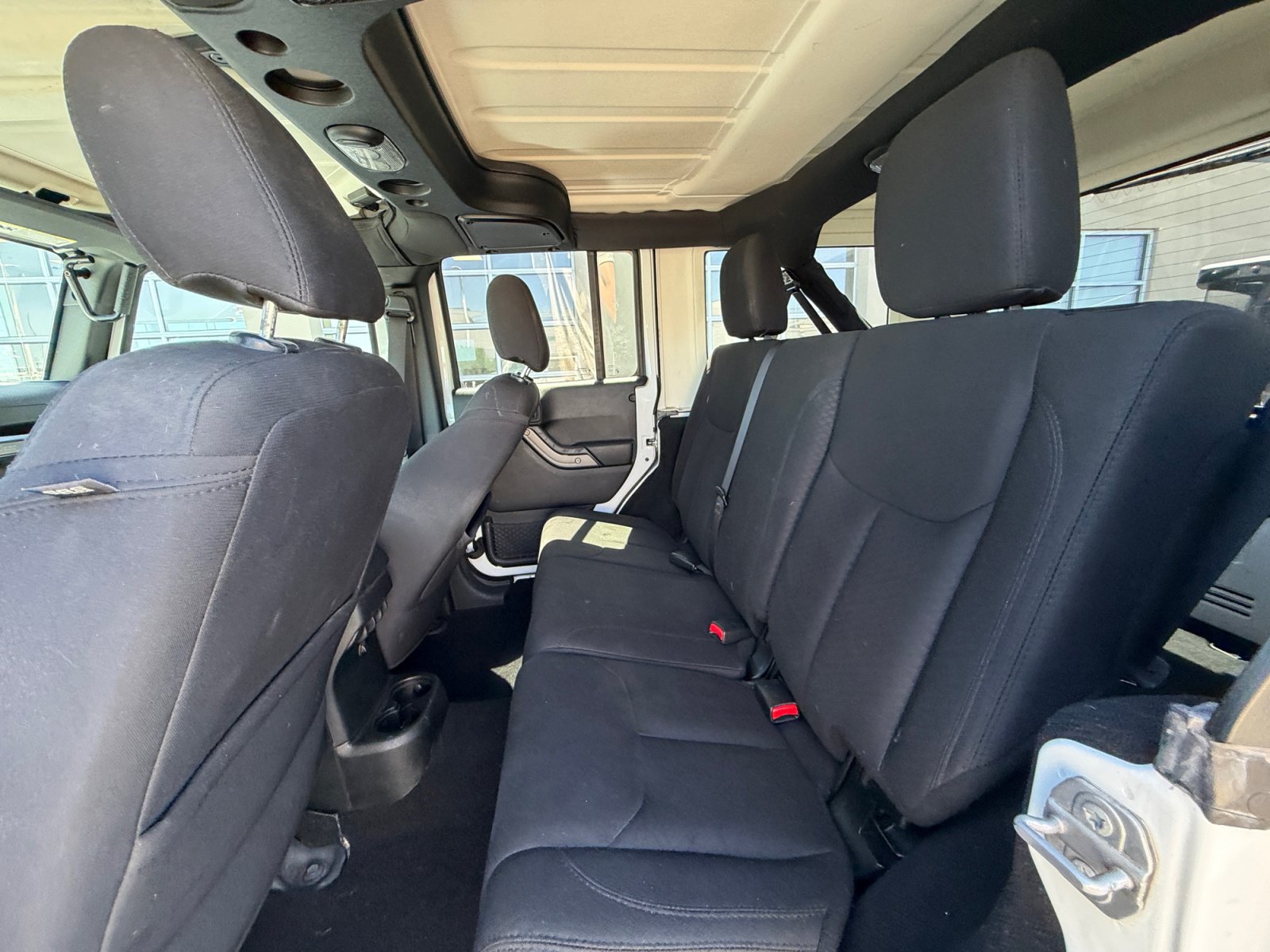 Used 2018 Jeep Wrangler Unlimited Sport S AWD/4WD image 17