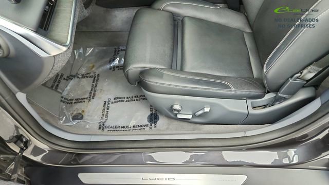 Used 2024 Lucid Air Touring image 33