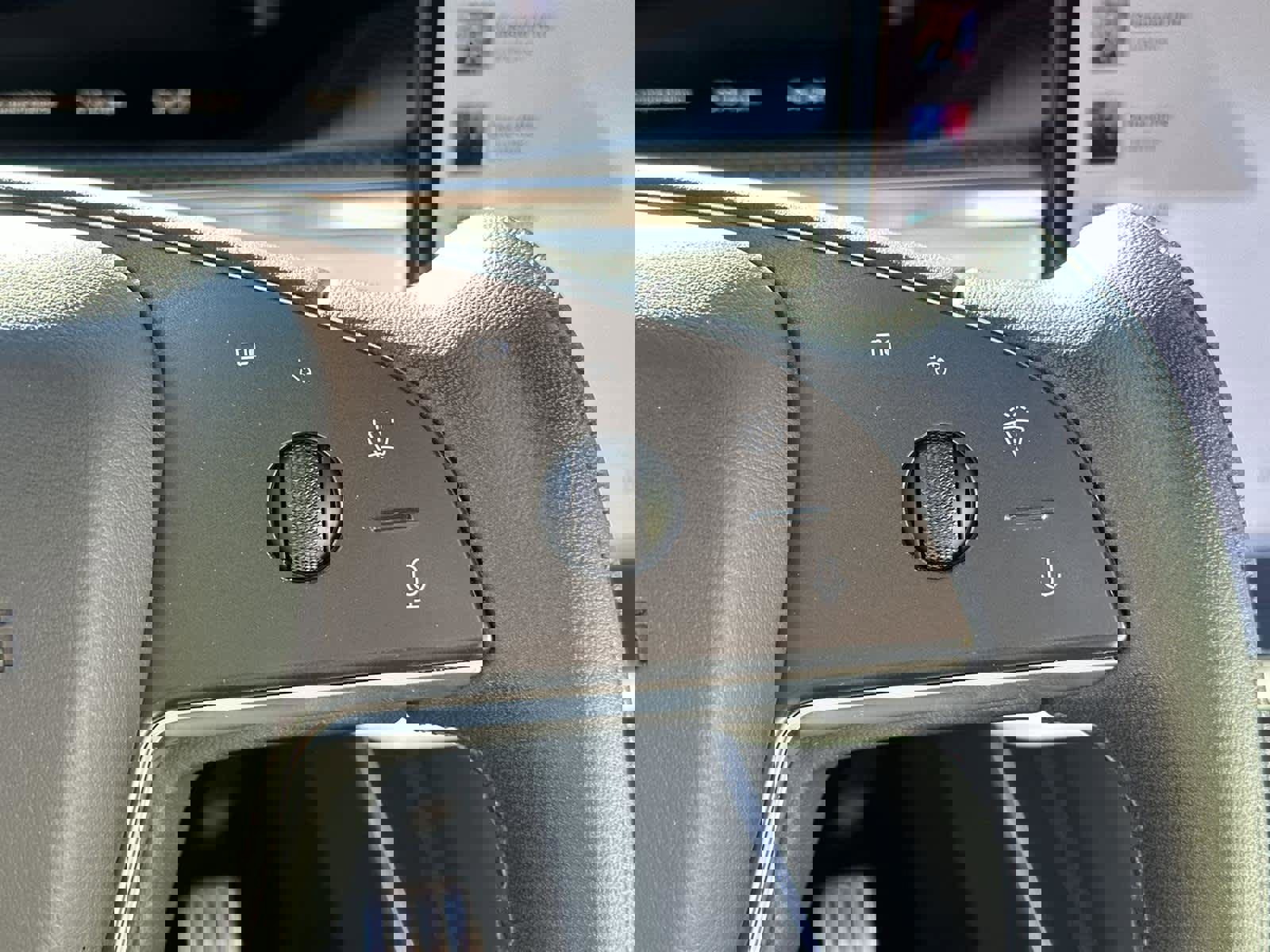 Used 2023 Tesla Model X Plaid image 25