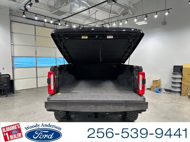 Used 2023 Ford F250 Lariat w/ Lariat Ultimate Package image 7