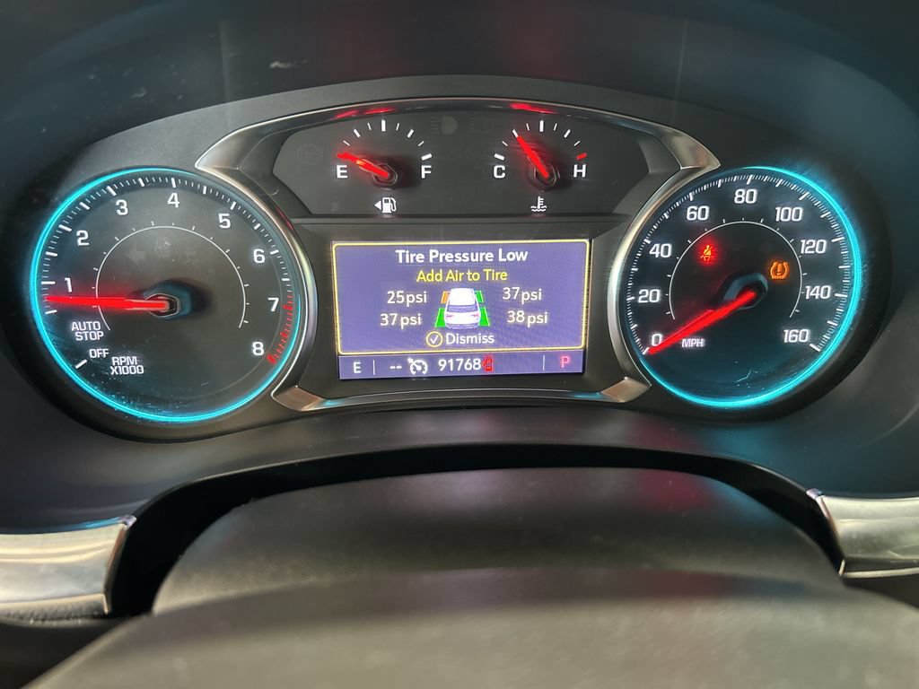 Used 2023 Chevrolet Traverse RS AWD/4WD image 9