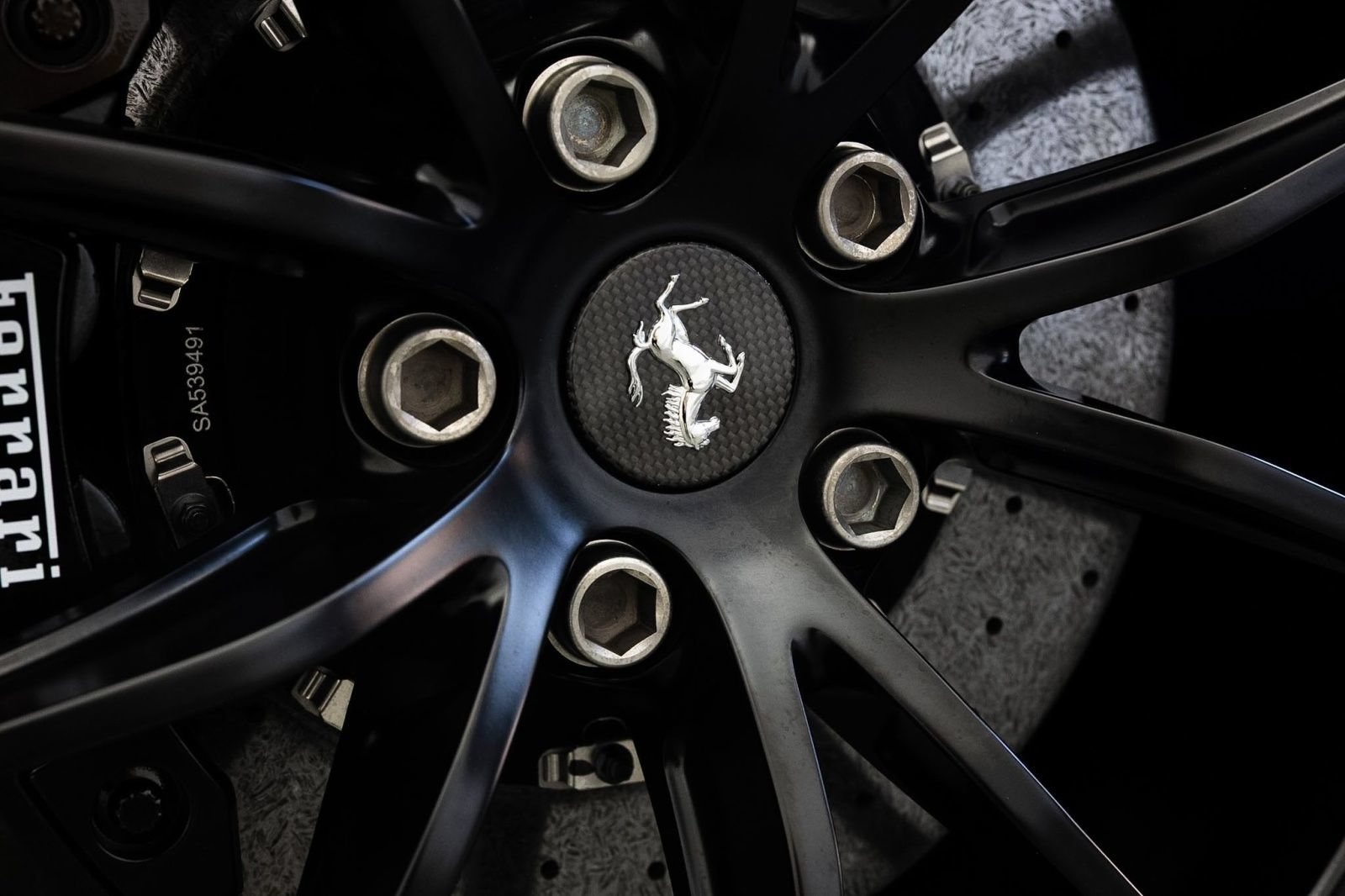 Used 2021 Ferrari 812 GTS RWD image 8