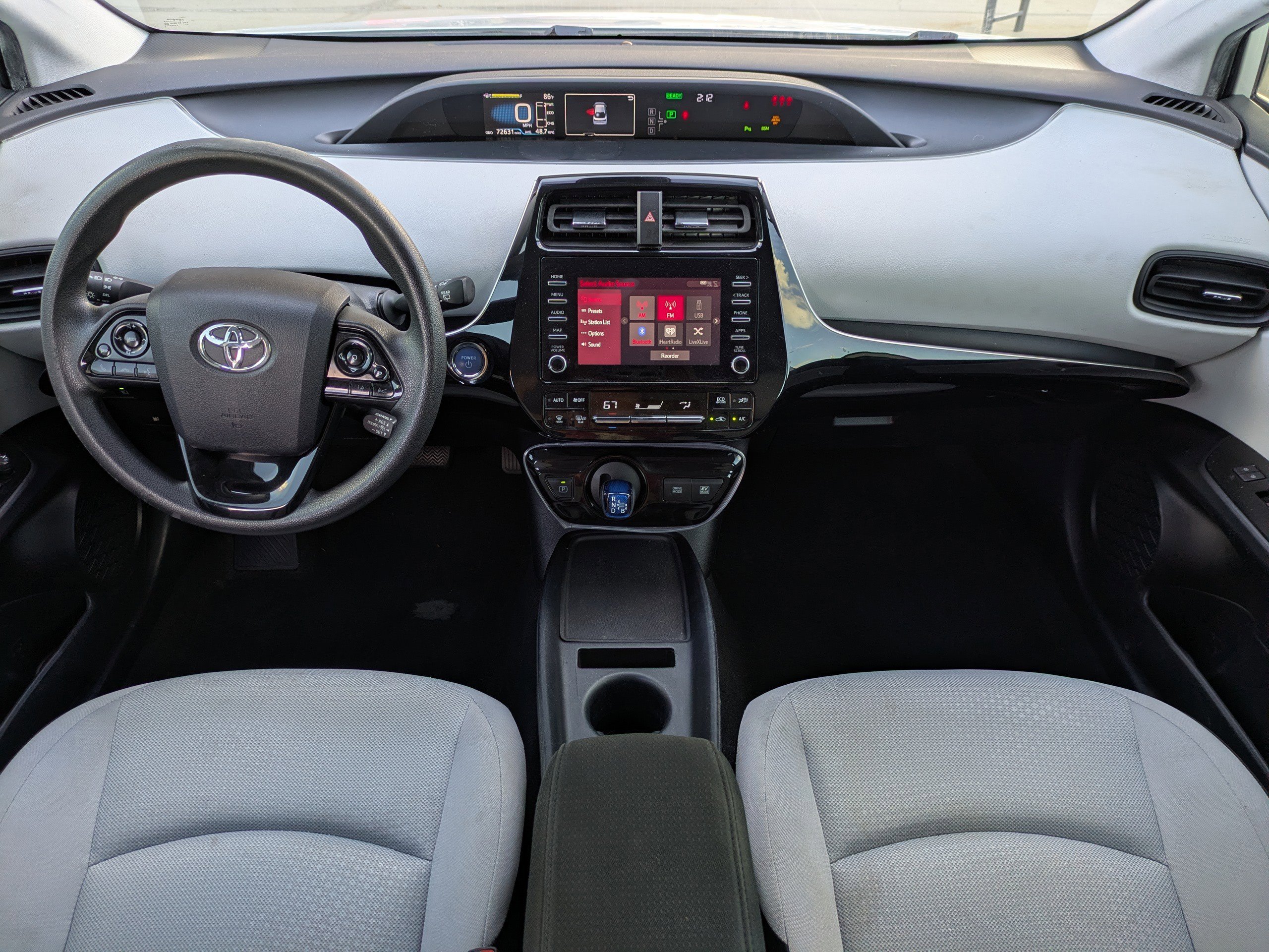 Used 2020 Toyota Prius LE image 16