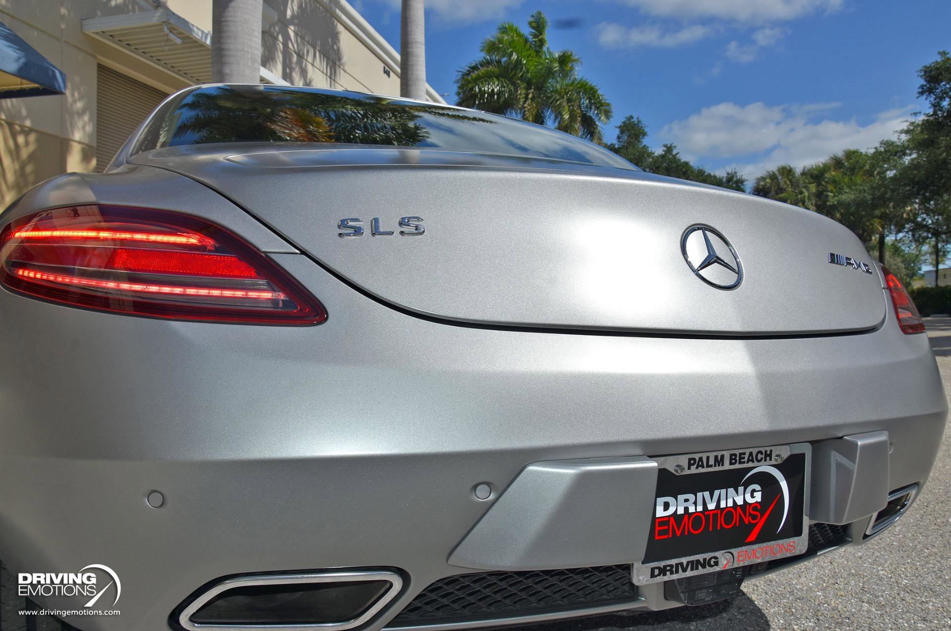Used 2011 Mercedes-Benz SLS AMG Coupe image 25