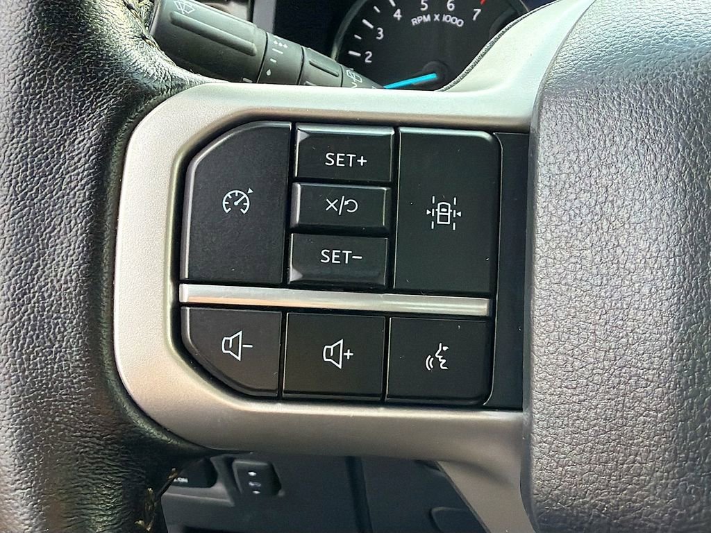 Used 2024 Ford Expedition XLT image 39