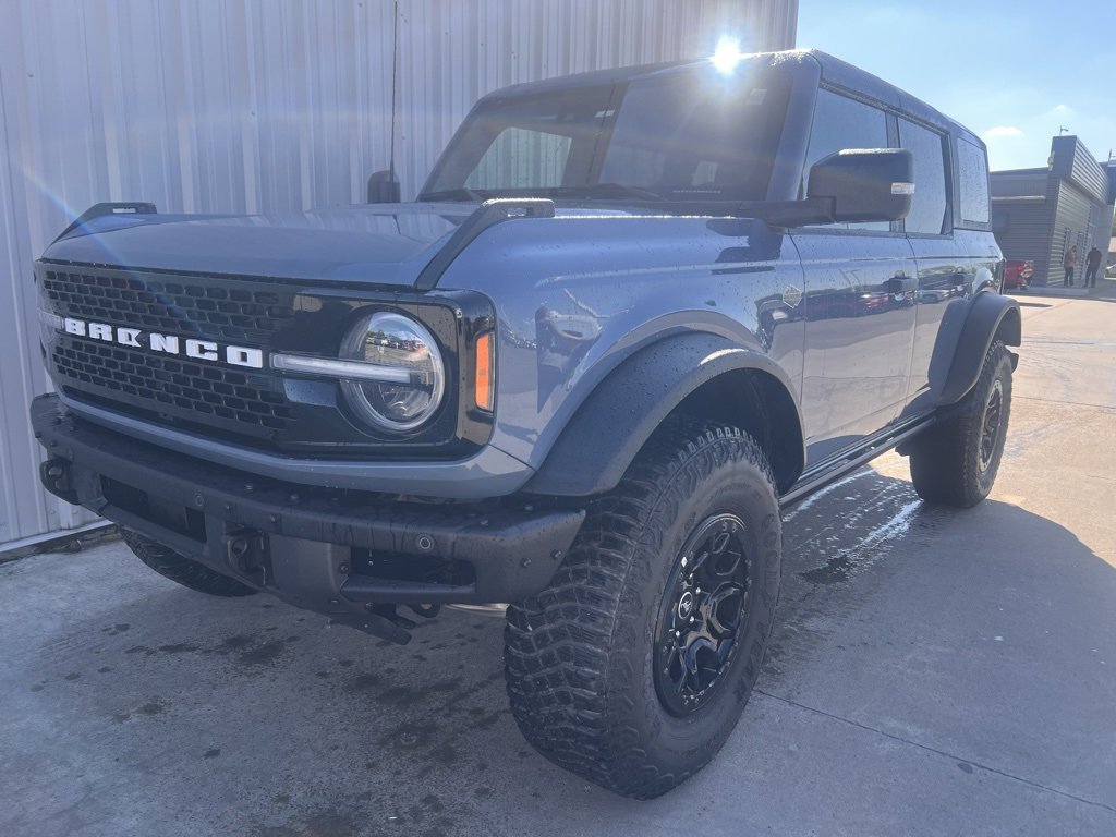 Used 2024 Ford Bronco Wildtrak image 1