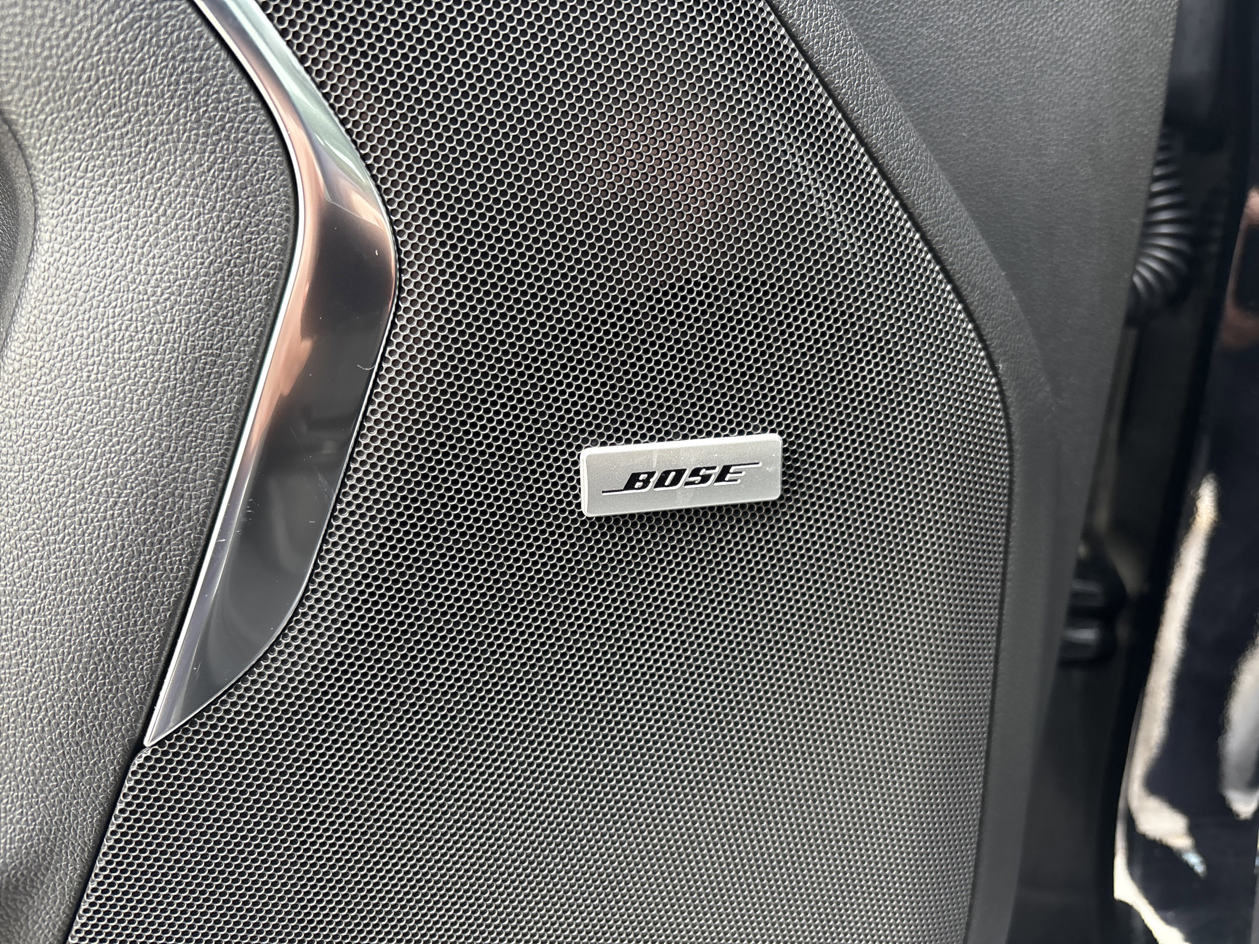 Used 2025 GMC Yukon Elevation w/ Elevation Premium Package image 23