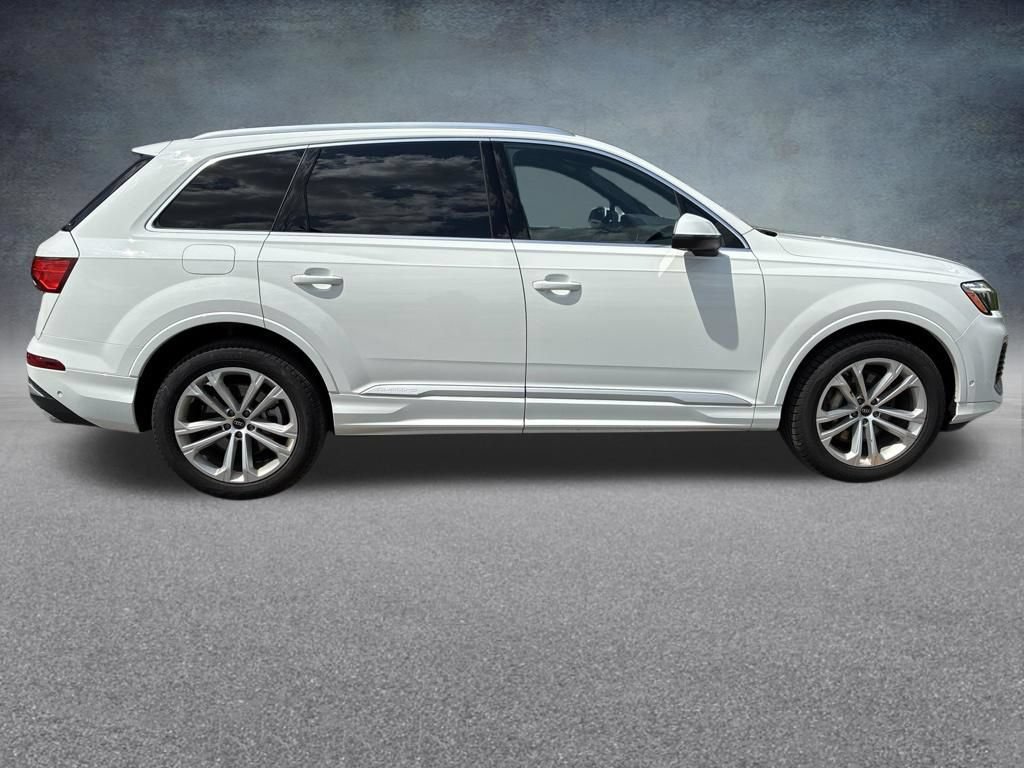 Used 2025 Audi Q7 3.0T Premium Plus AWD/4WD image 6