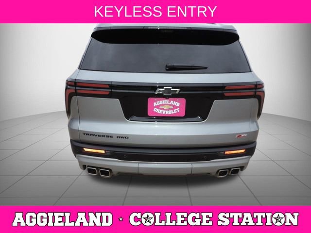 Used 2025 Chevrolet Traverse Z71 AWD/4WD image 5