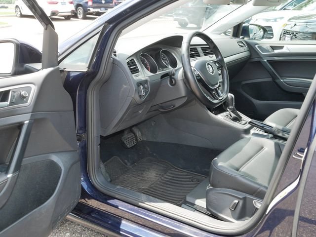 Used 2017 Volkswagen Golf SE FWD image 12