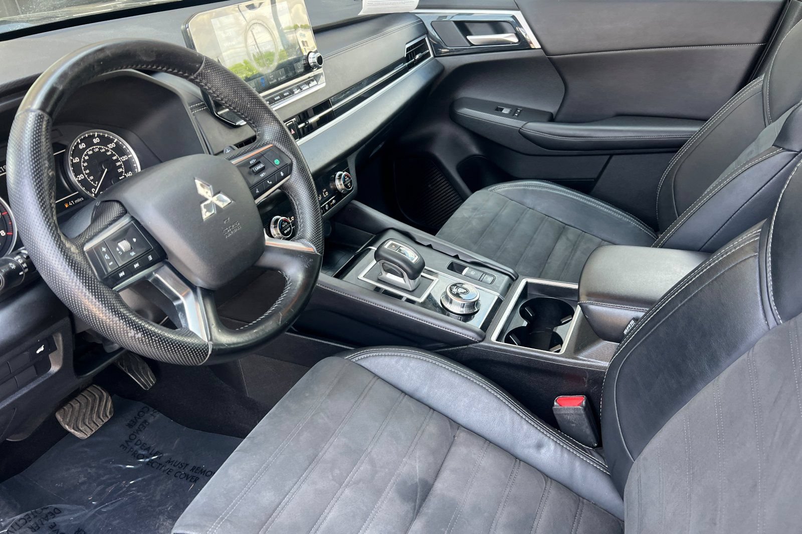 Used 2022 Mitsubishi Outlander SE FWD image 7