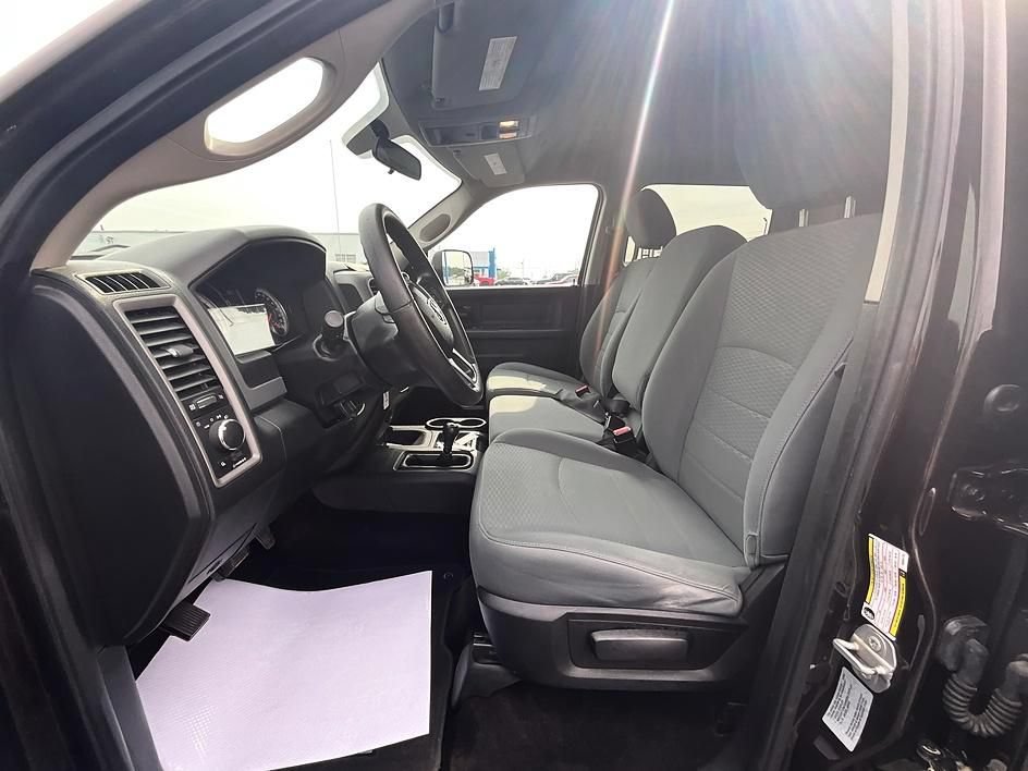 Used 2017 RAM 2500 Tradesman w/ Chrome Appearance Group AWD/4WD image 15