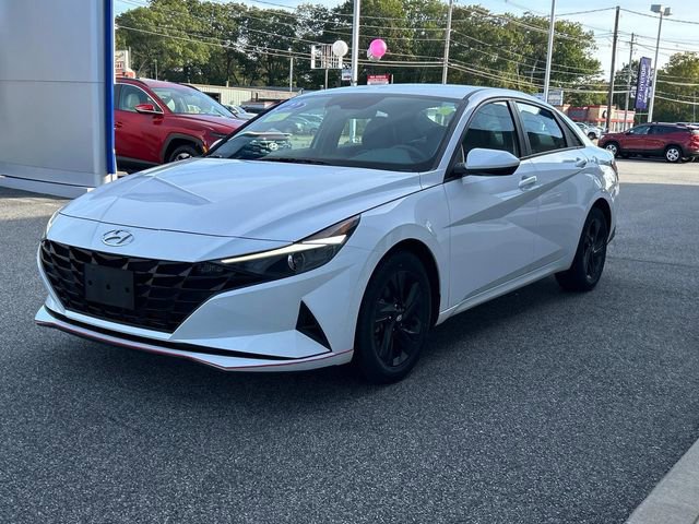 Used 2022 Hyundai Elantra SEL w/ Cargo Package image 7