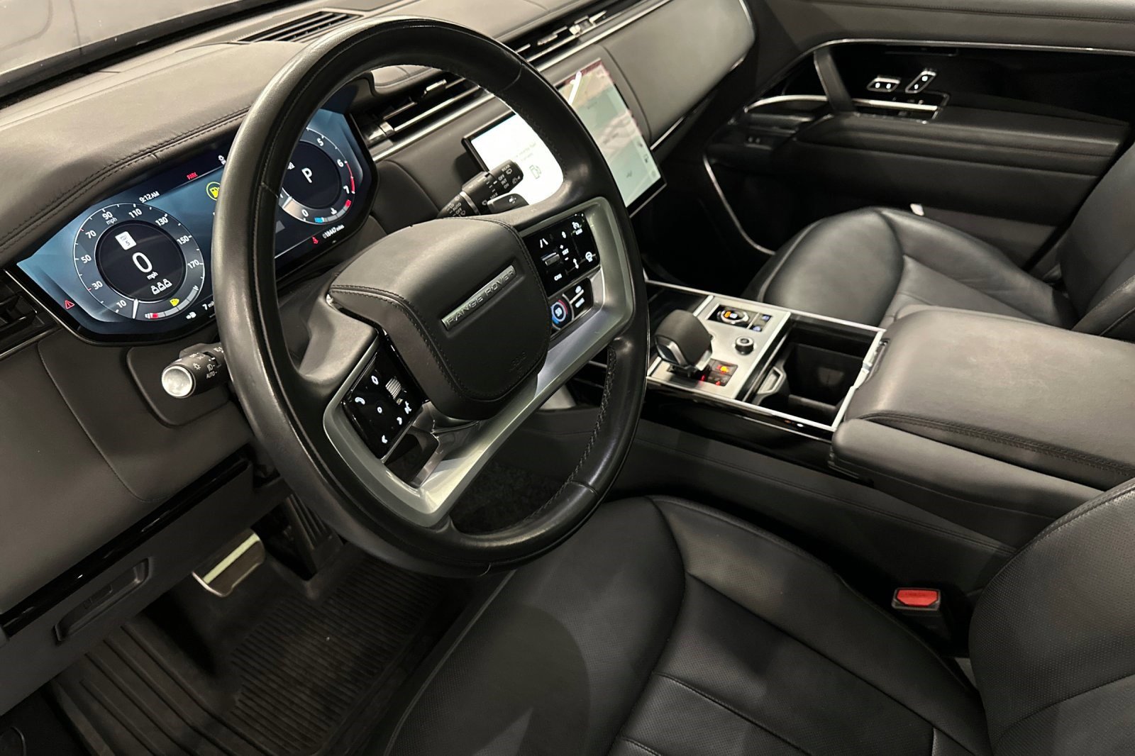 Used 2023 Land Rover Range Rover SE image 5