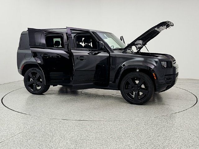 New 2026 Land Rover Defender 110 X-Dynamic SE AWD/4WD image 10
