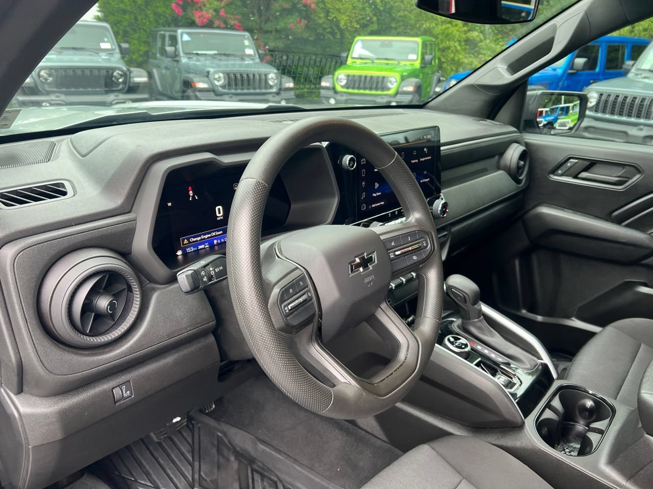 Used 2023 Chevrolet Colorado Trail Boss AWD/4WD image 14