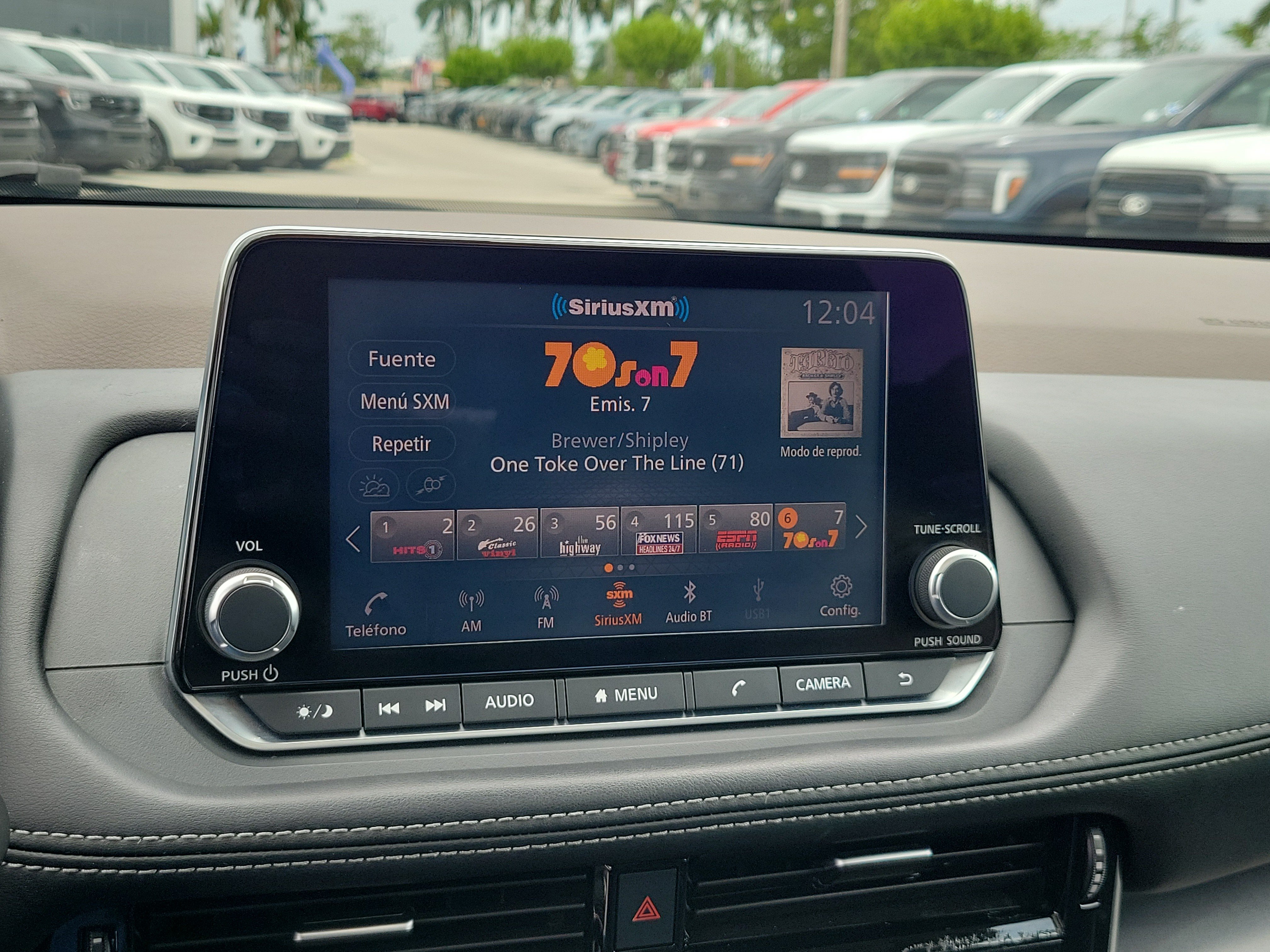Used 2021 Nissan Rogue SV w/ Premium Package FWD image 24