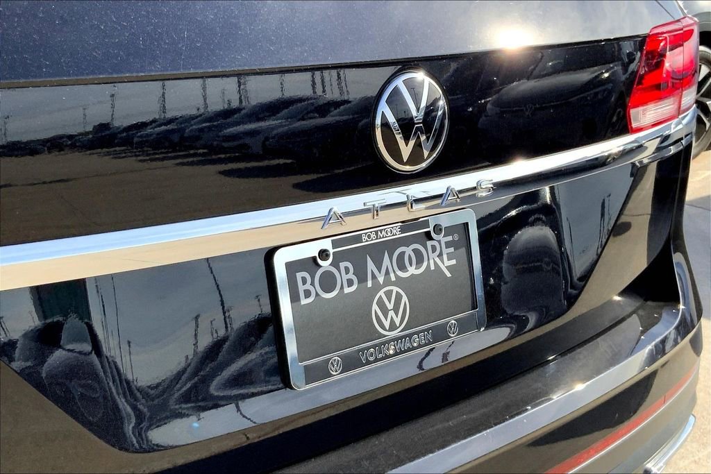 Used 2023 Volkswagen Atlas SE w/ Panoramic Sunroof Package image 8