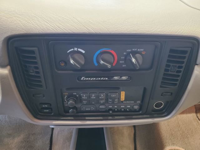 Used 1996 Chevrolet Impala SS image 24