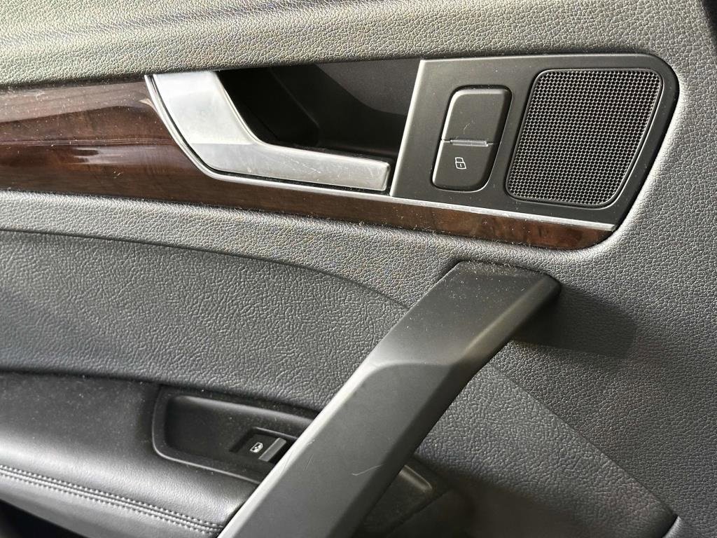 Used 2019 Audi Q5 2.0T Premium Plus w/ Premium Plus Package image 18