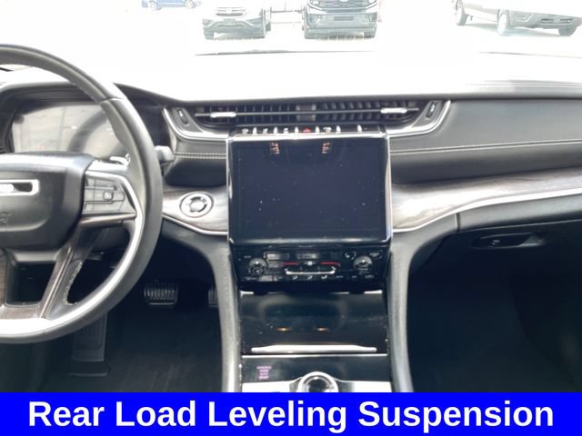 Used 2023 Jeep Grand Cherokee L Limited w/ Black Appearance Package AWD/4WD image 22