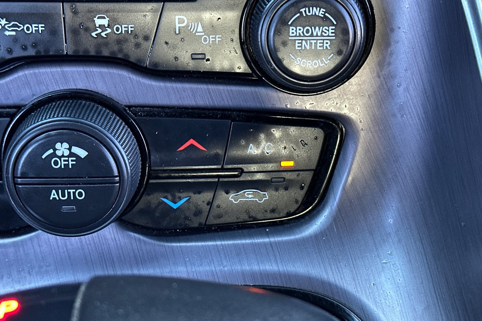 Used 2016 Dodge Challenger R/T Plus RWD image 29