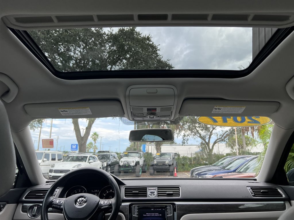 Used 2017 Volkswagen Passat 1.8T SE w/ SE Lighting Package FWD image 19
