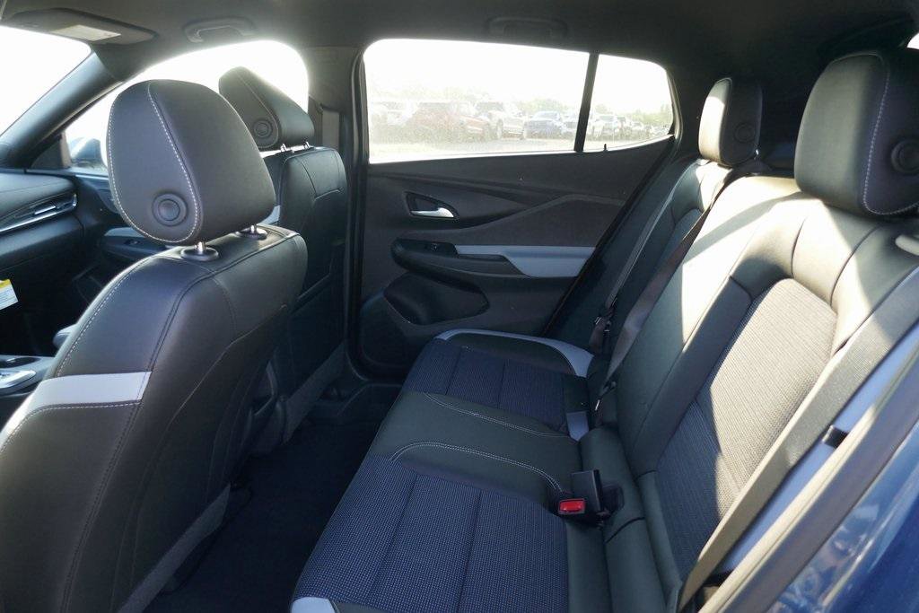 New 2025 Buick Envista Preferred image 12