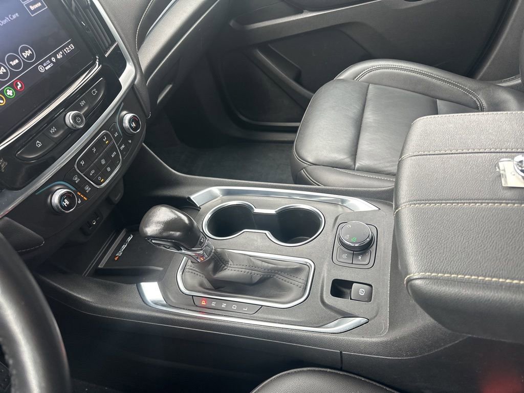Used 2022 Chevrolet Traverse LT w/ Midnight/Sport Edition image 24