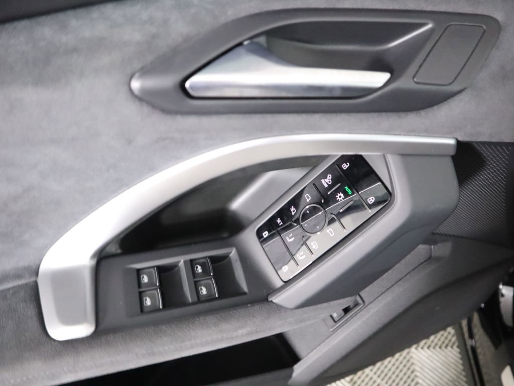 New 2025 Audi SQ5 Premium Plus image 25