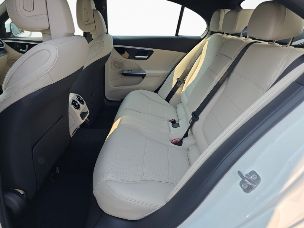 New 2026 Mercedes-Benz C 300 4MATIC Sedan image 18