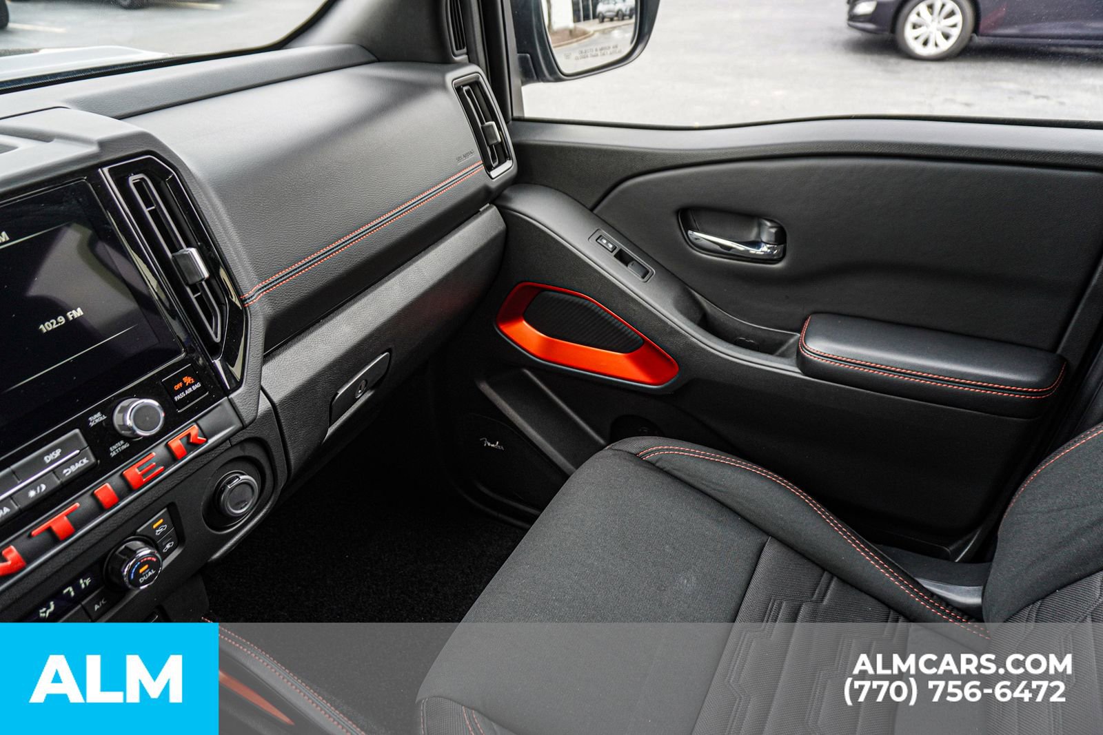 Used 2025 Nissan Frontier PRO-4X w/ Pro Convenience Package image 44