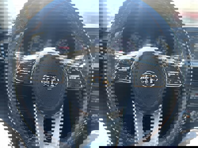 Used 2019 Kia Optima S w/ S Panoramic Sunroof Package image 13