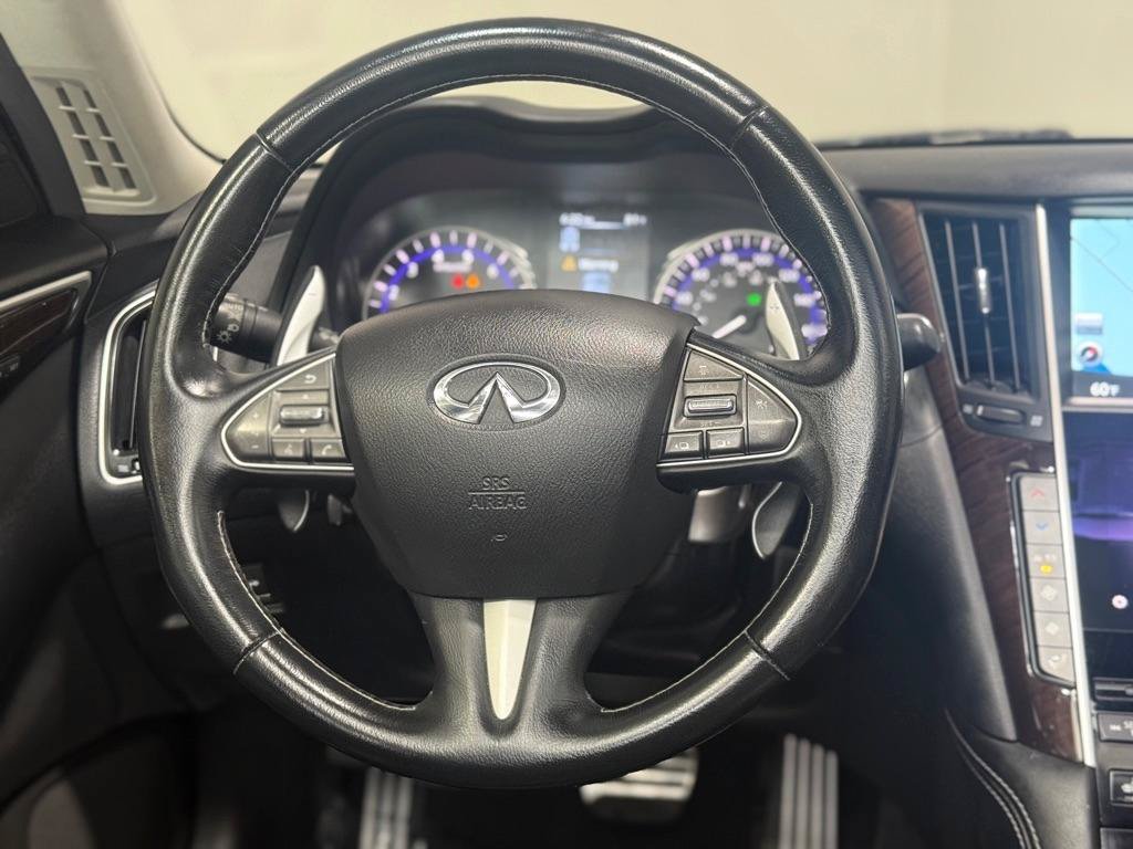 Used 2014 INFINITI Q50 Hybrid w/ Deluxe Technology Package RWD image 14