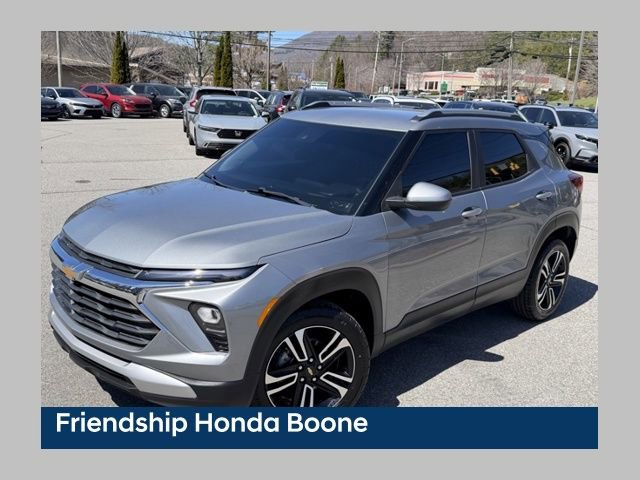 Used 2024 Chevrolet TrailBlazer LT w/ LT Cold Weather Package