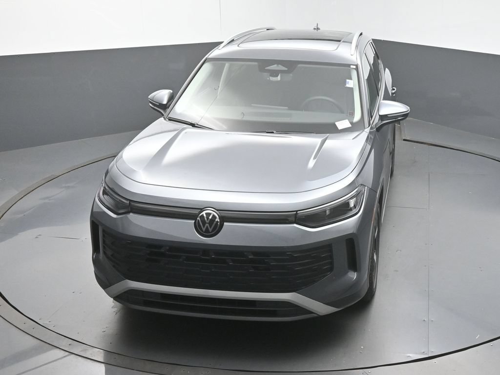 New 2026 Volkswagen Tiguan SE FWD image 43