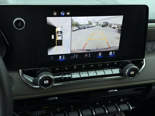 Used 2024 Chevrolet Colorado ZR2 w/ ZR2 Convenience Package III AWD/4WD image 27