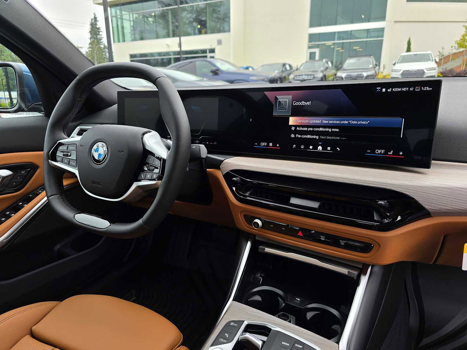 Used 2025 BMW 330i xDrive Sedan w/ Premium Package image 12