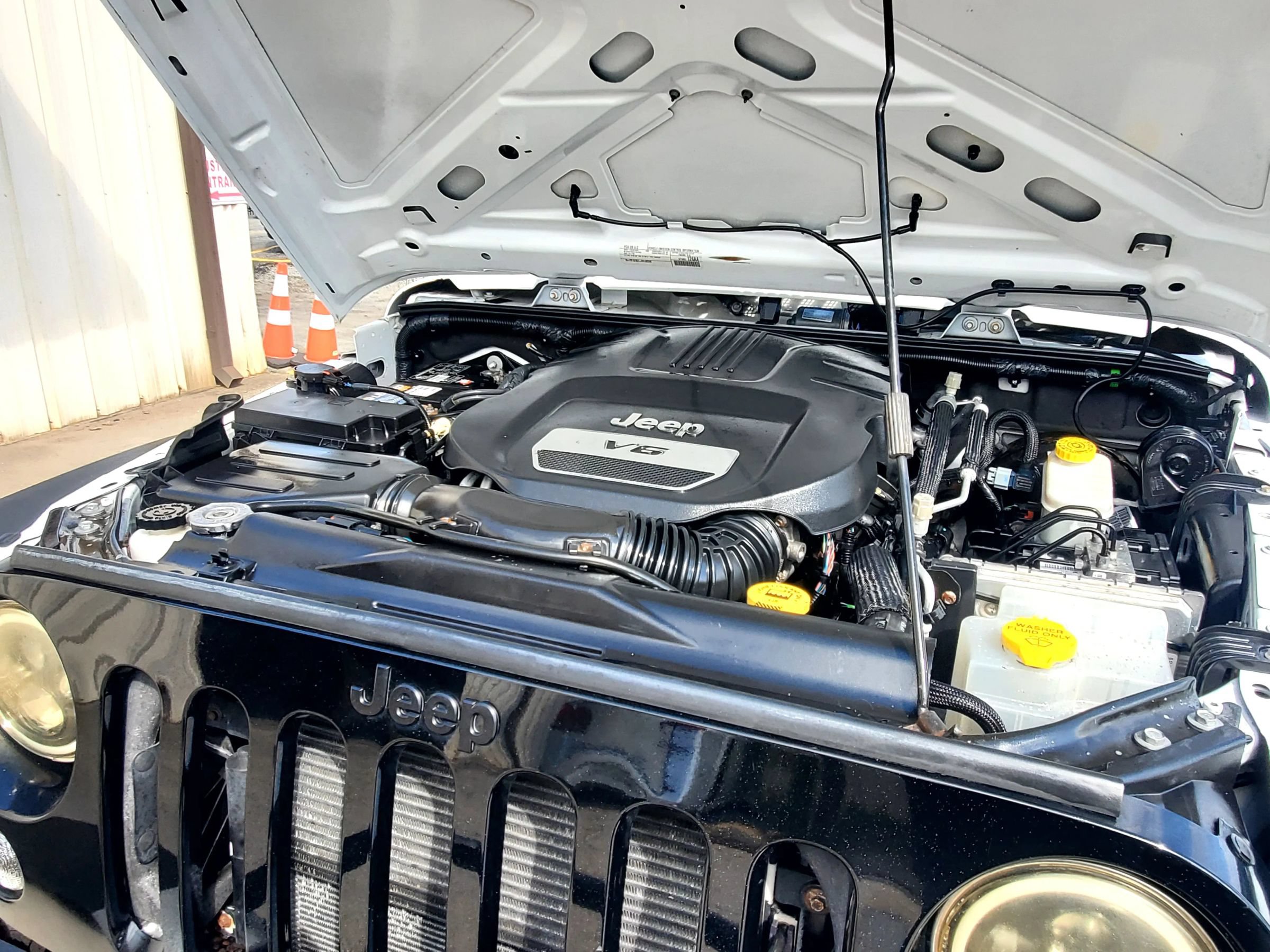 Used 2015 Jeep Wrangler Sport AWD/4WD image 46