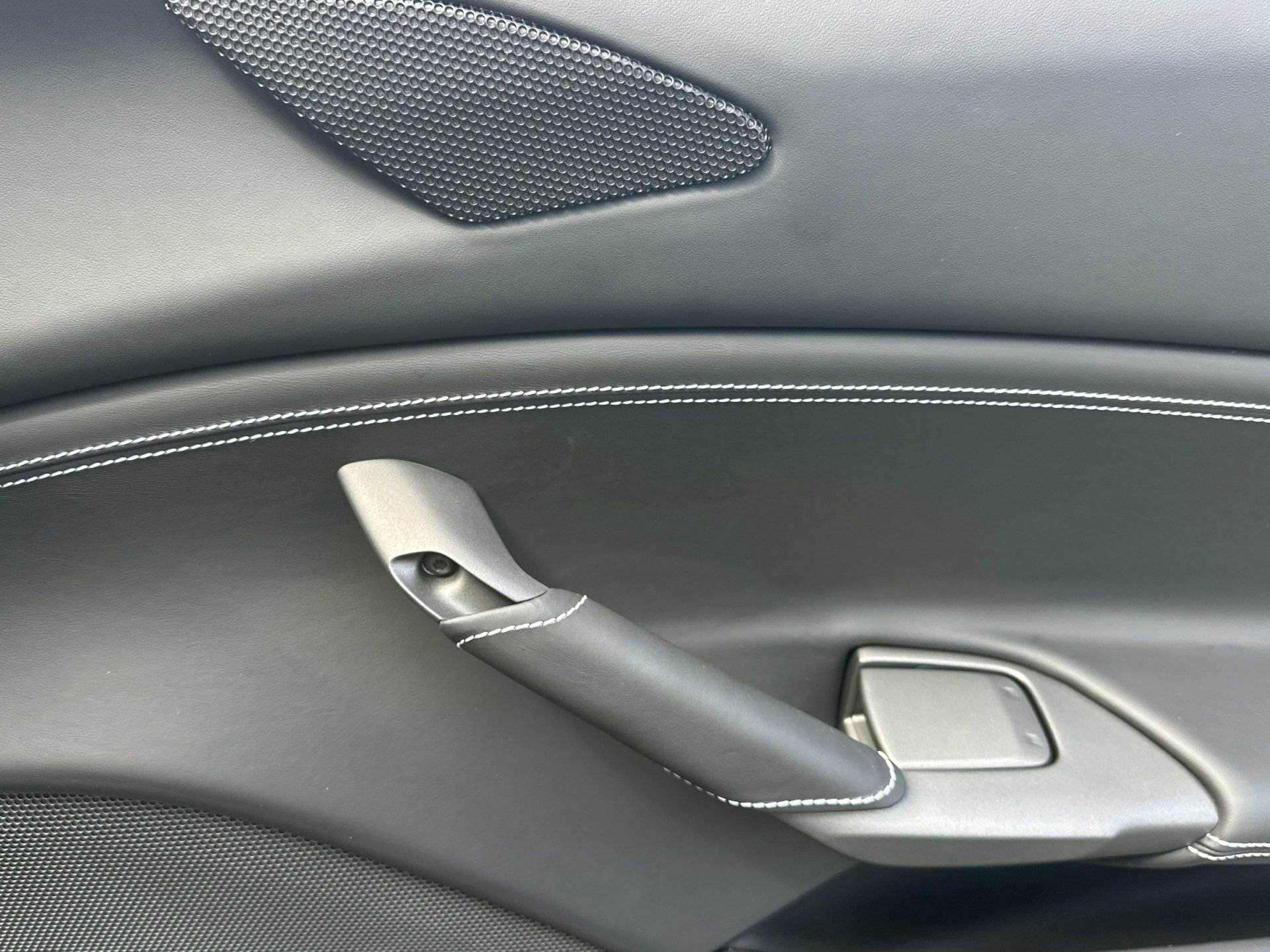 Used 2018 Ferrari 488 Spider image 16