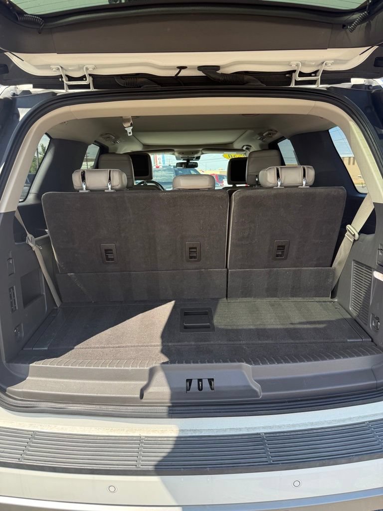 Used 2020 Ford Expedition Limited w/ Equipment Group 302A AWD/4WD image 10