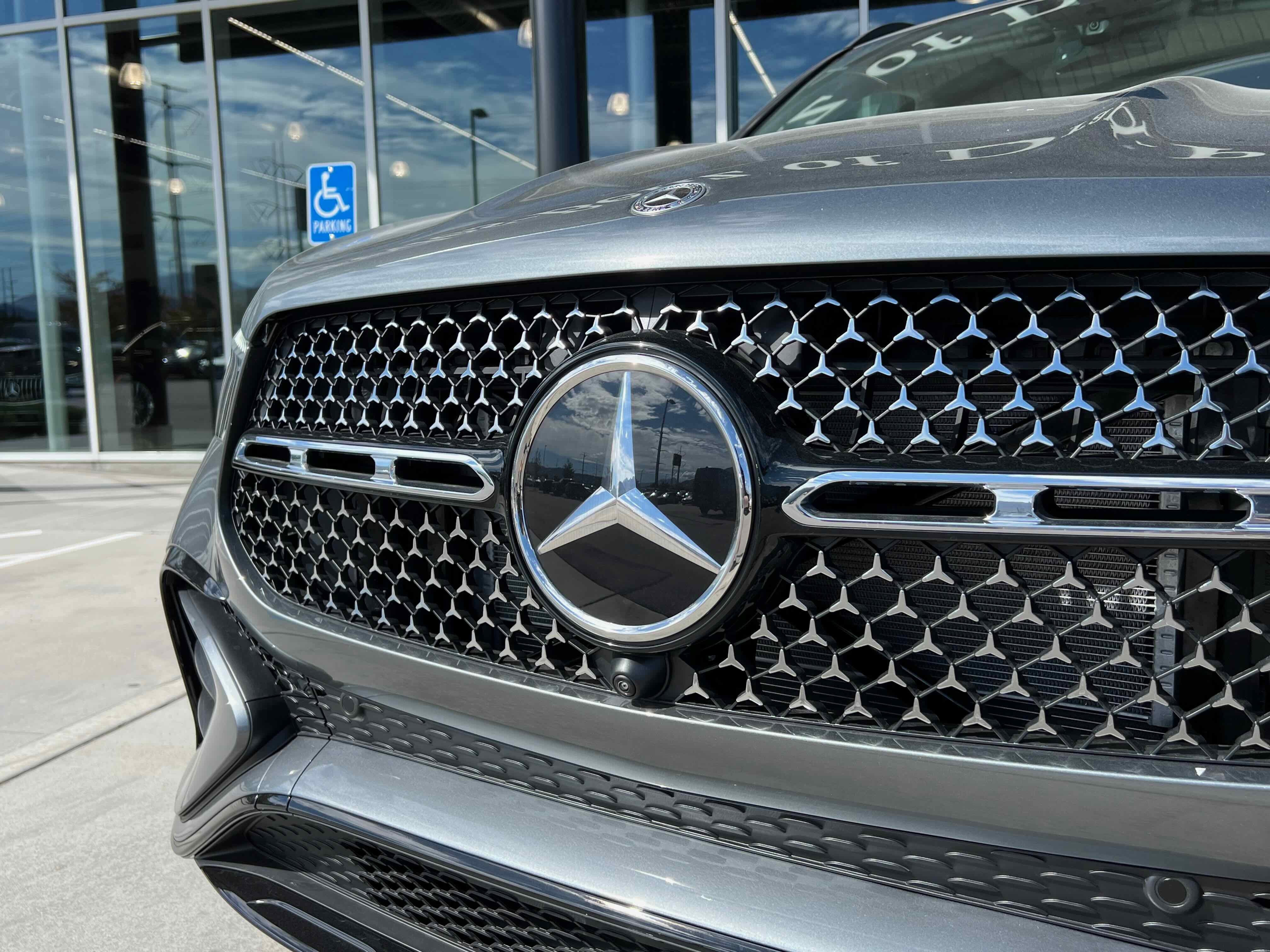 New 2026 Mercedes-Benz GLE 450 4MATIC image 3