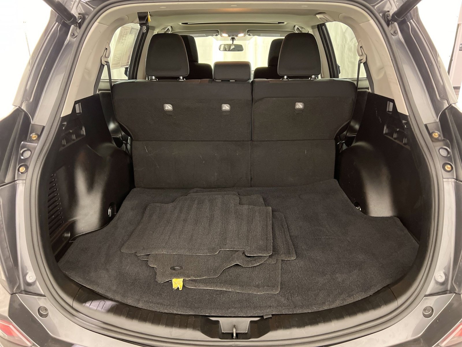 Used 2016 Toyota RAV4 XLE image 21